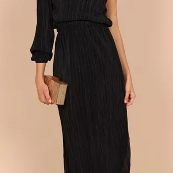 Women’s Pontee One Shoulder Pleated Midi Dress - Picture 4 of 4